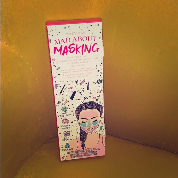 Mary Kay Mad about Masking pod gift set - Picture 1 of 3